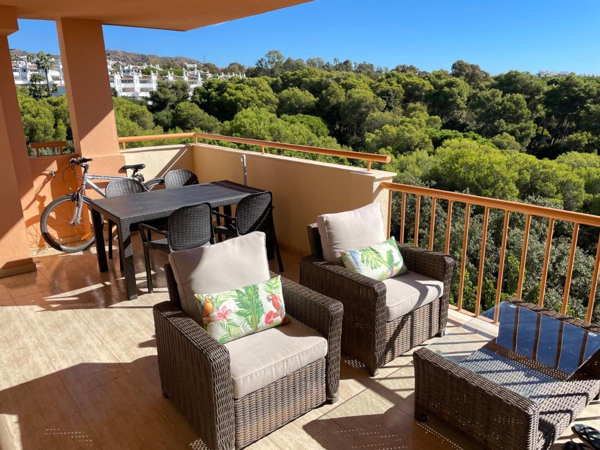 Beautiful Holiday Apartment 2 Bedroom Beach And Pool Malaga Marbella Calahonda Royale Mijas Costa Spain Экстерьер фото