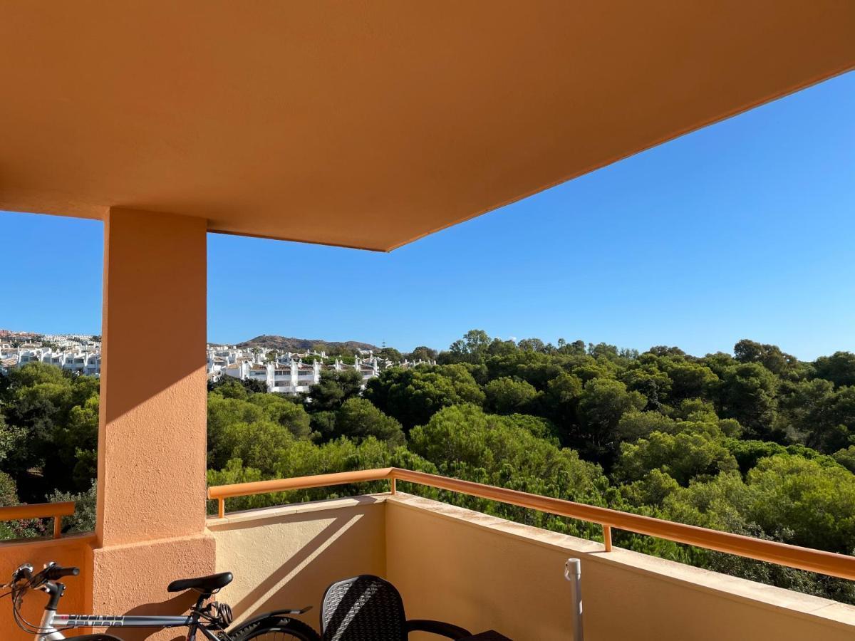 Beautiful Holiday Apartment 2 Bedroom Beach And Pool Malaga Marbella Calahonda Royale Mijas Costa Spain Экстерьер фото